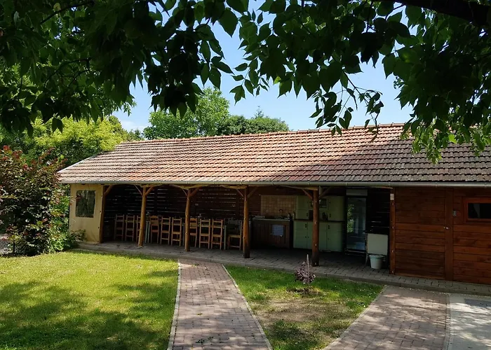 Pensionat Elo Tisza Vendeghaz 3*